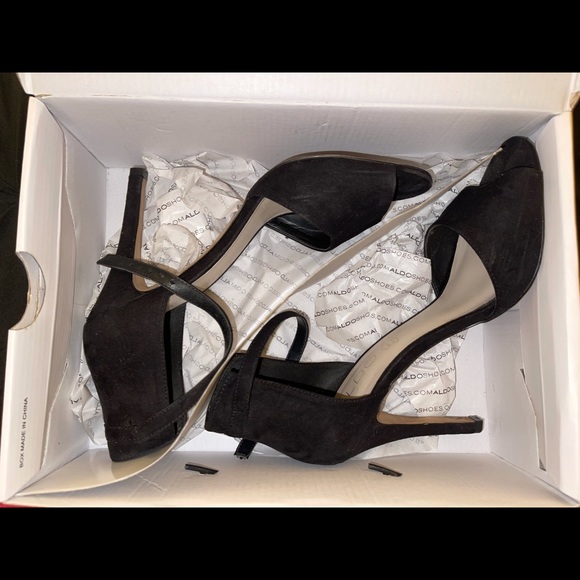 ALDO Black Single Strap Heel - Picture 2 of 4